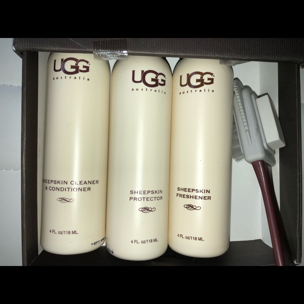 UGG sheepskin cleaning kit